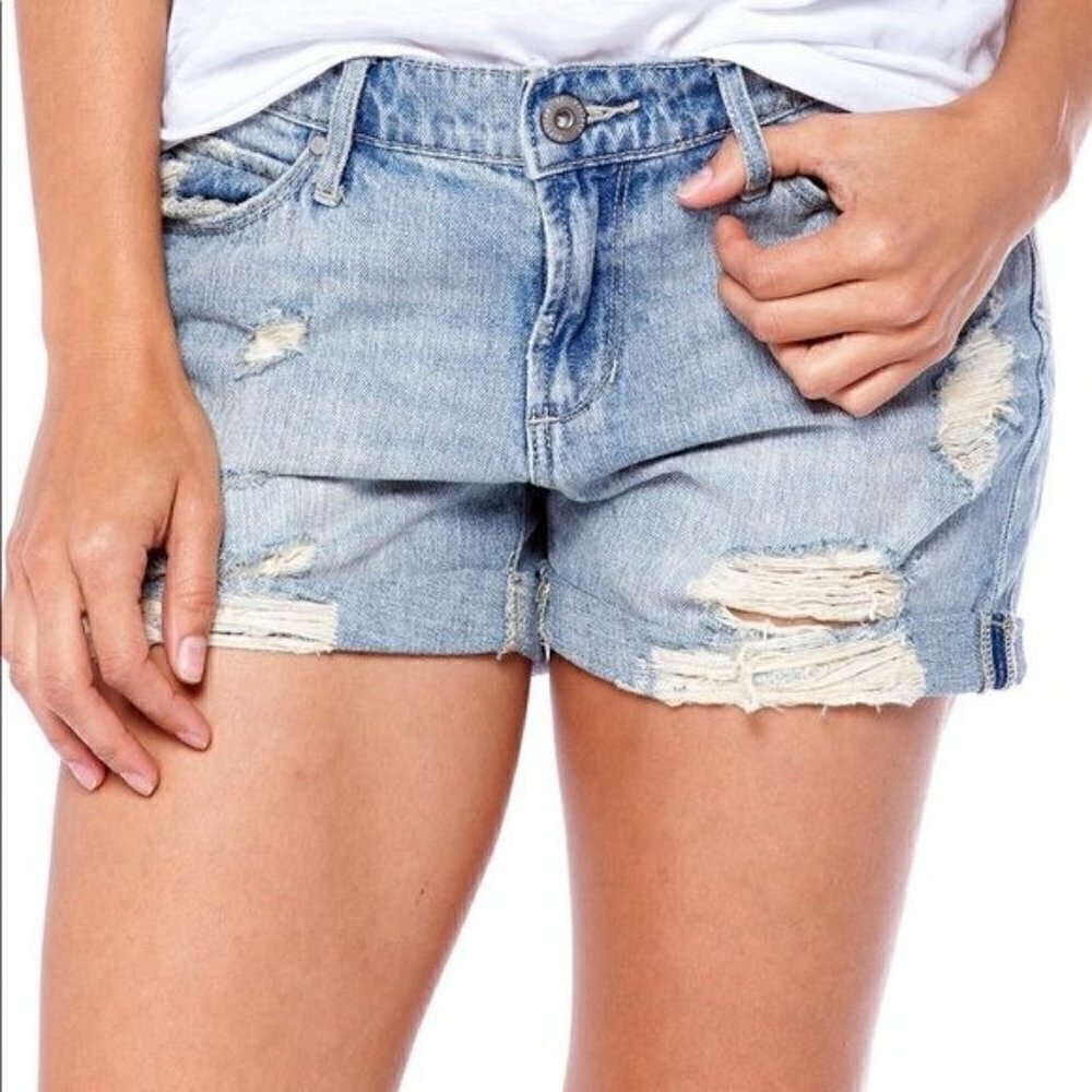 Articles of Society Light Wash Jimmy Rolled Hem Distressed Denim Shorts 27